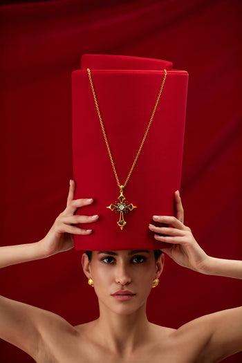 The Holy Relic Necklace - Gold
