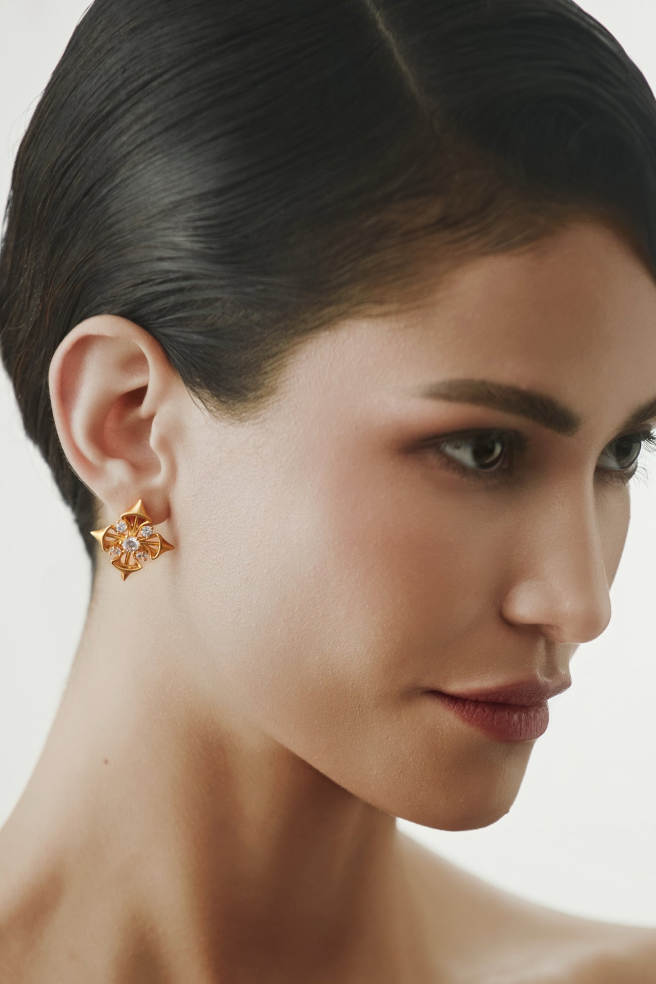 Lily Cross Studs - Gold
